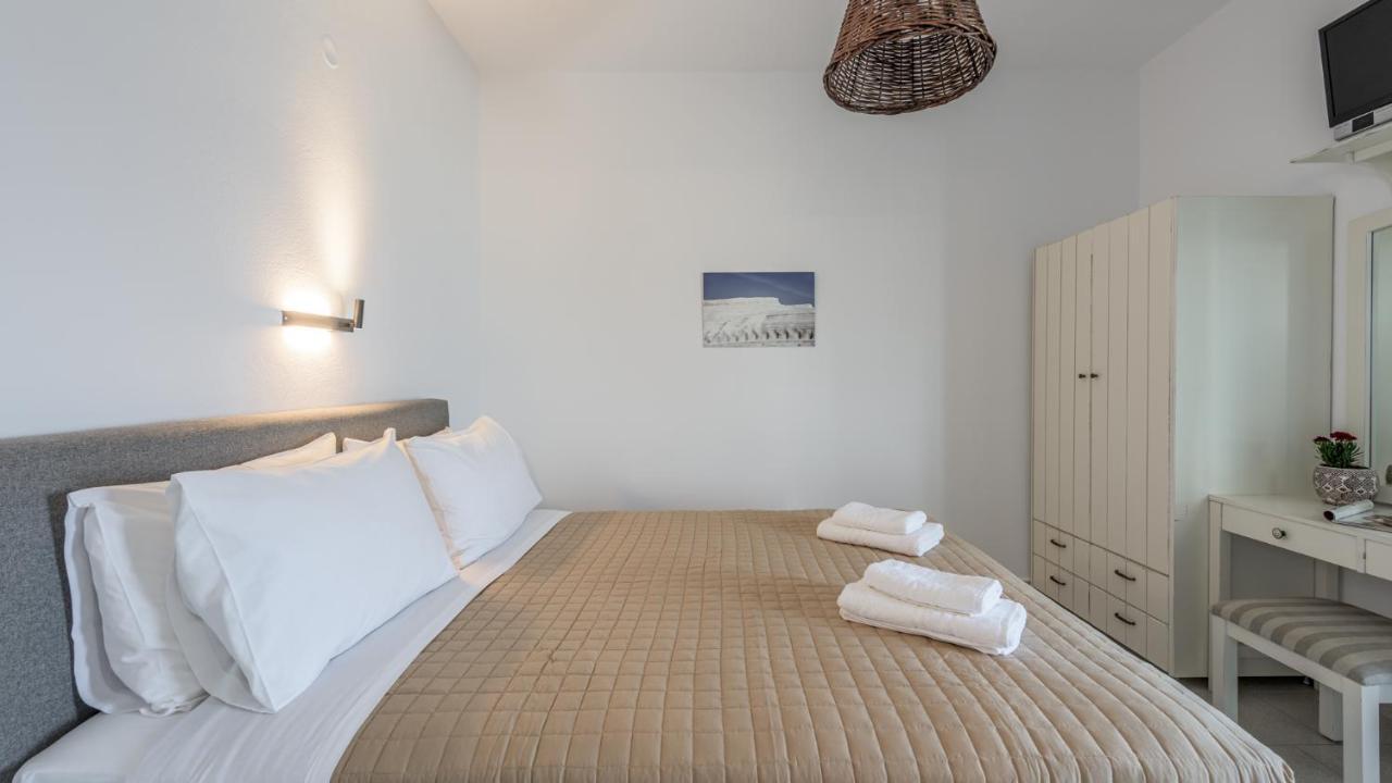 Giourgas Studios & Apartments Provatas Dış mekan fotoğraf