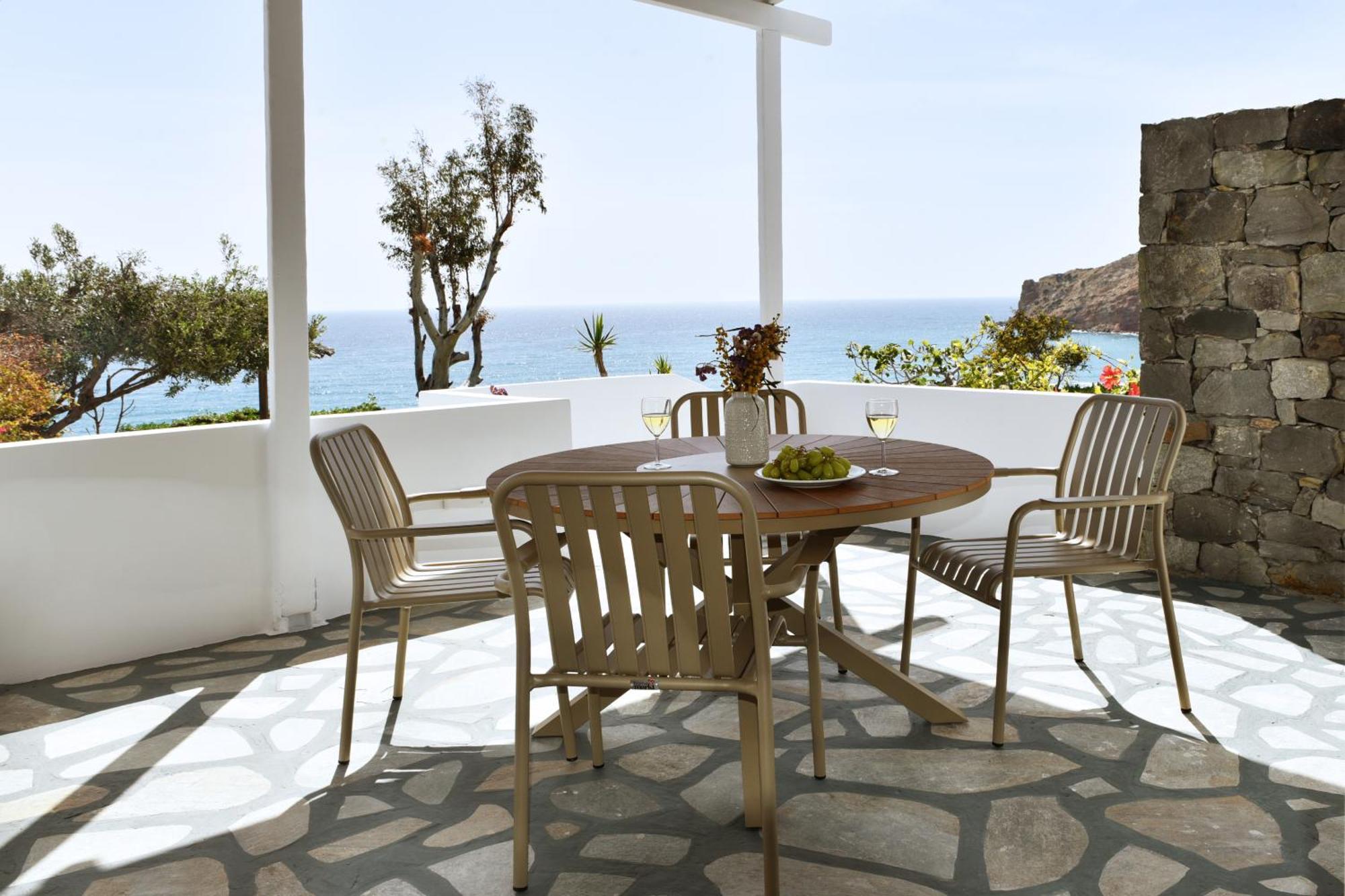 Giourgas Studios & Apartments Provatas Dış mekan fotoğraf