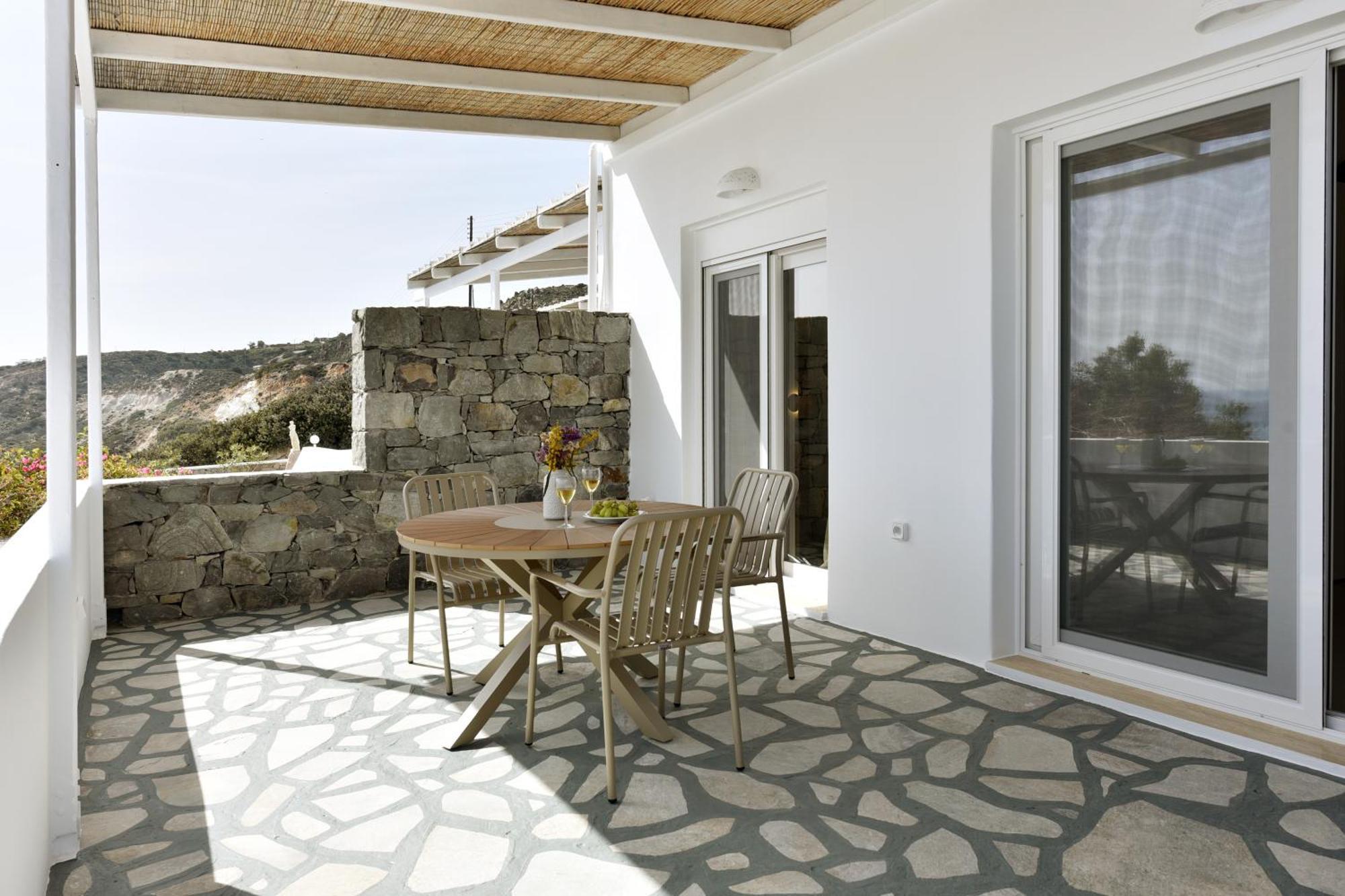 Giourgas Studios & Apartments Provatas Dış mekan fotoğraf